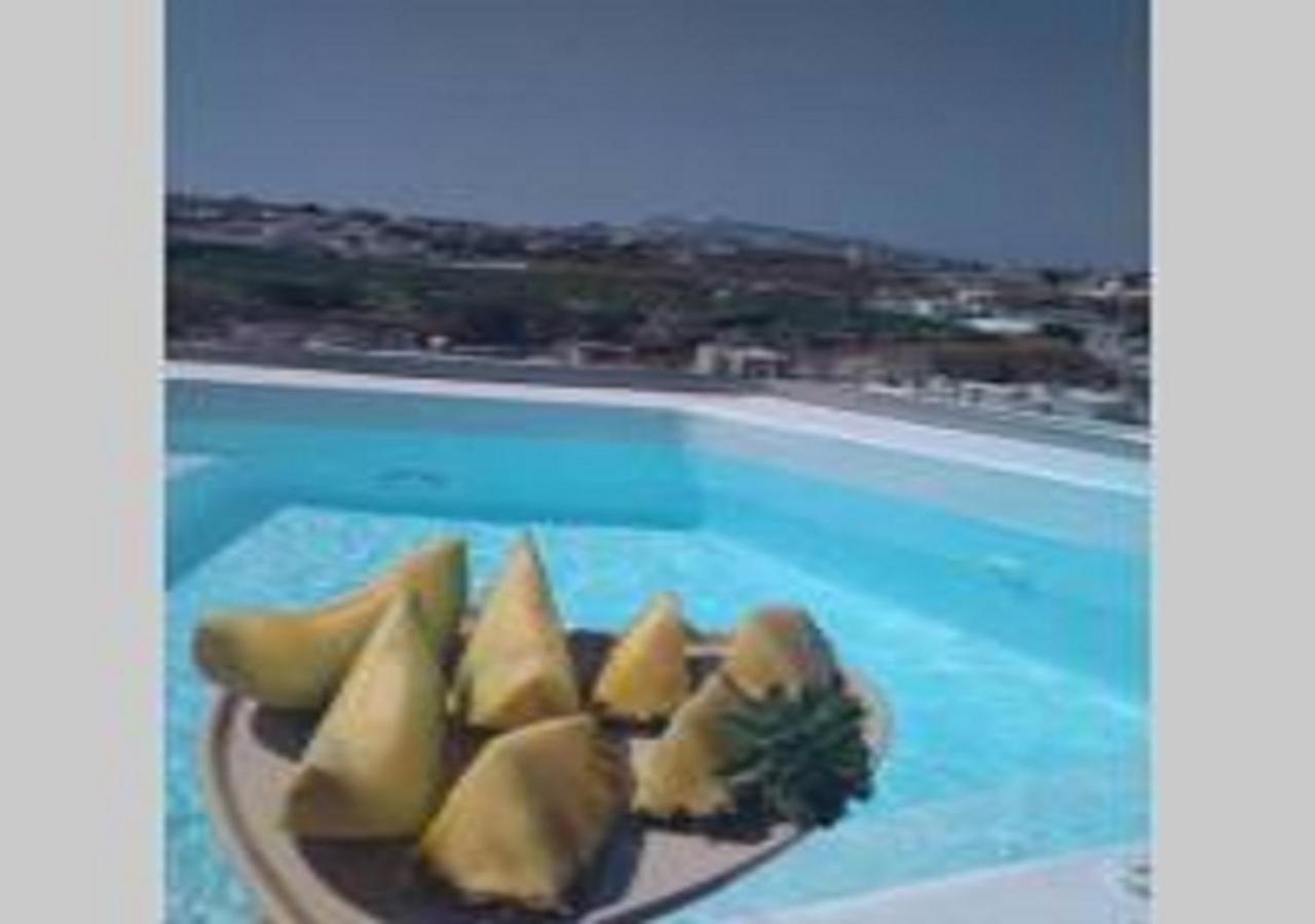 Amer Villa Santorini With Outdoor Hot Tub Vothon ภายนอก รูปภาพ