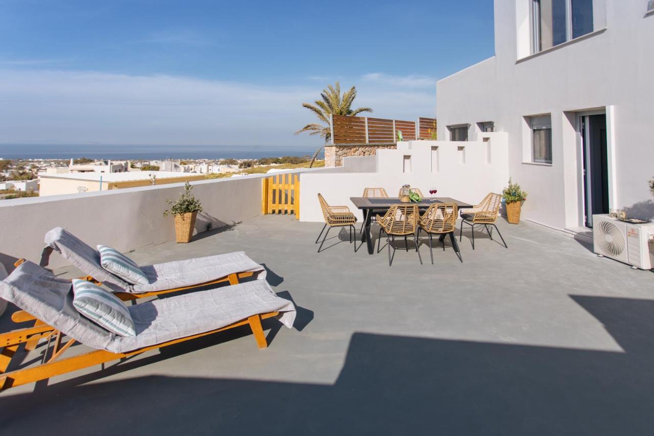 Amer Villa Santorini With Outdoor Hot Tub Vothon ภายนอก รูปภาพ